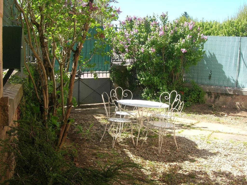 Gite Les Minimes Avallon Exterior foto